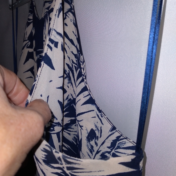 🎁 Gorgeous Paper Crane Double Layered Halter Tank Top - Picture 4 of 10